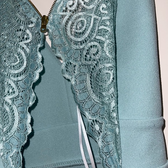 Blue dress - Picture 3 of 3